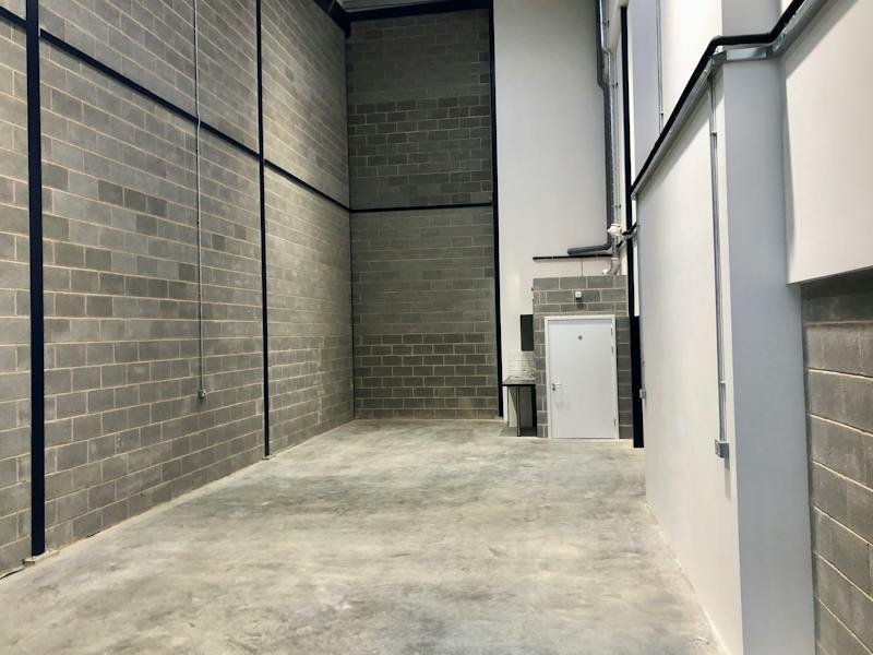 Industrial Unit in Leyton - photo 2