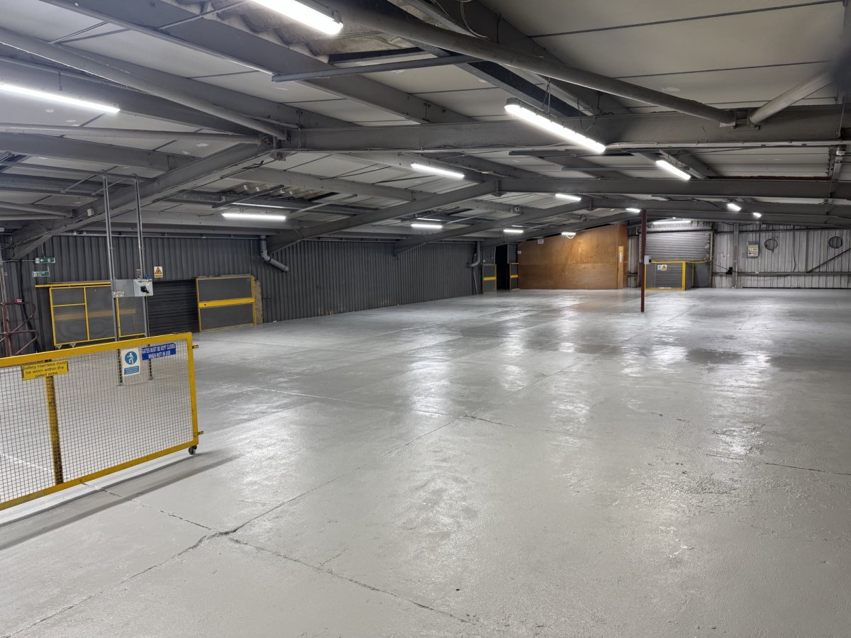 Industrial Unit in Burton On Trent - photo 2