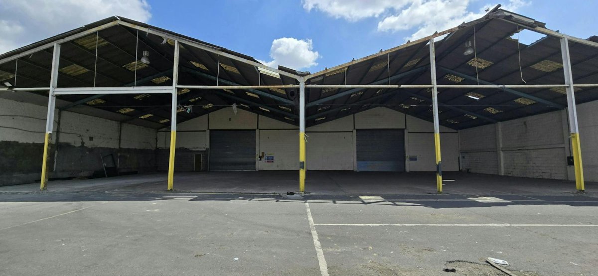 Industrial Unit in Barking - photo 2