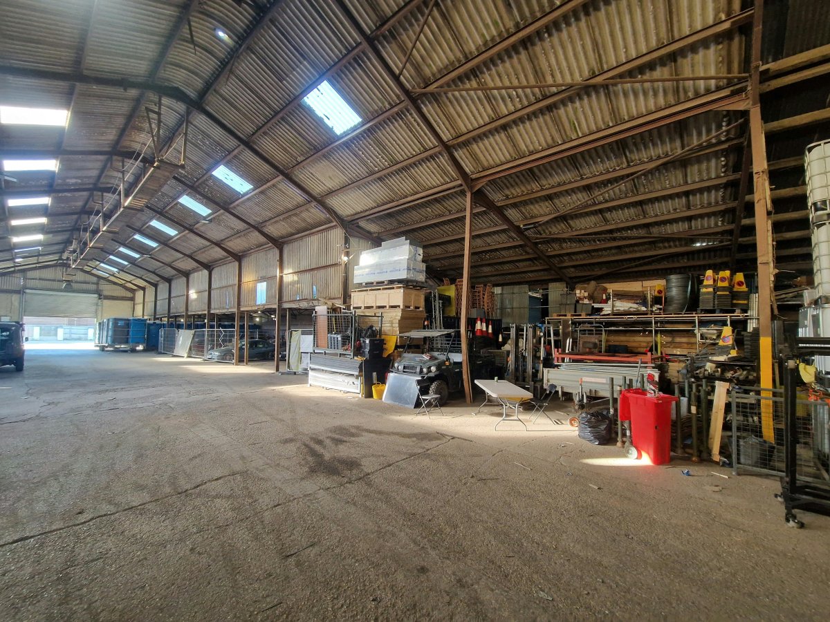 Industrial Unit in Fareham - photo 3