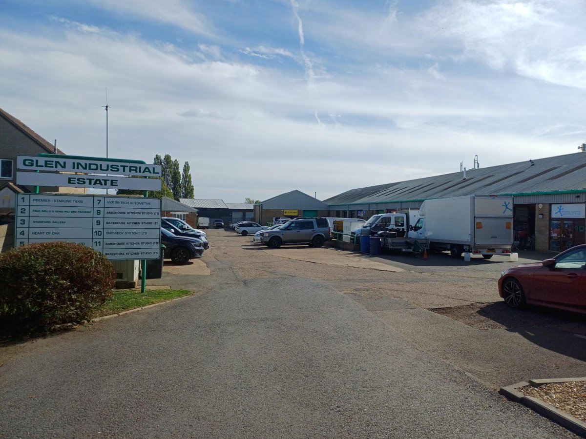 Industrial Unit in Stamford - photo 2