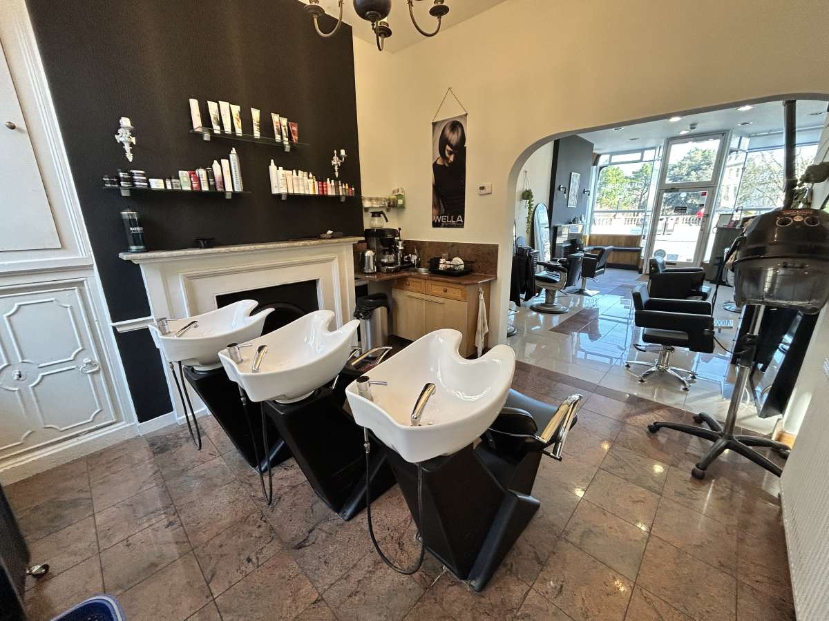 Investment in Bath - photo 4