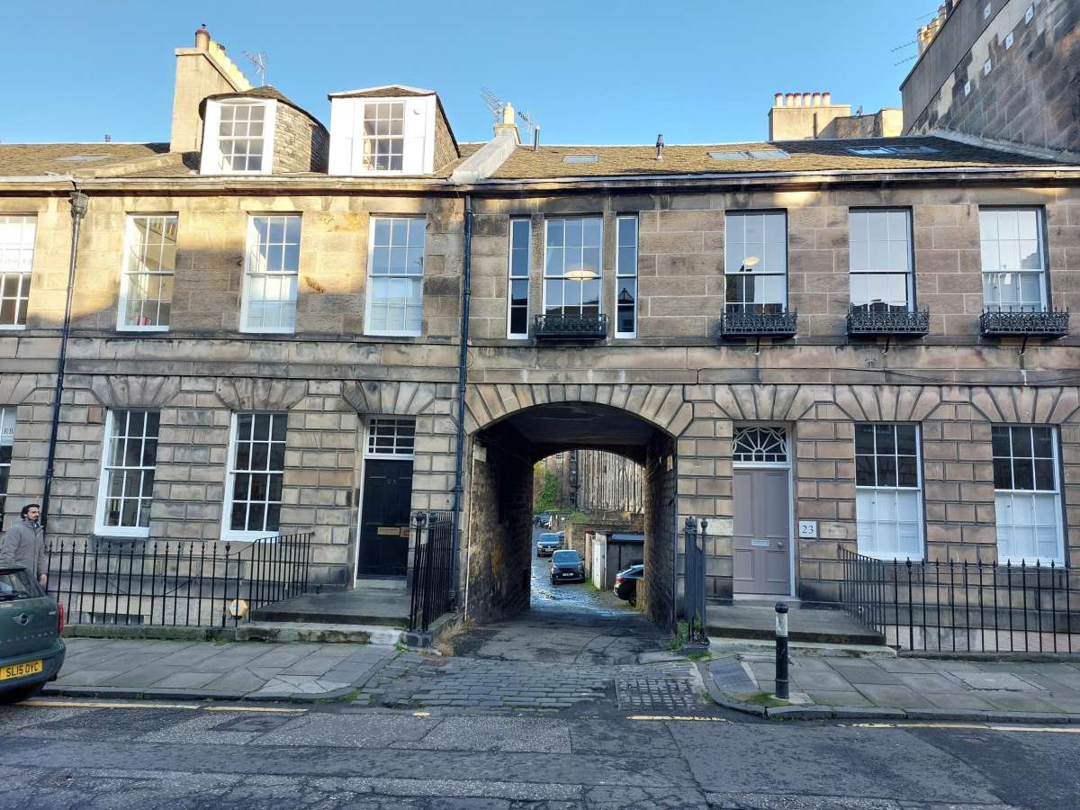 Land in Edinburgh - photo 2