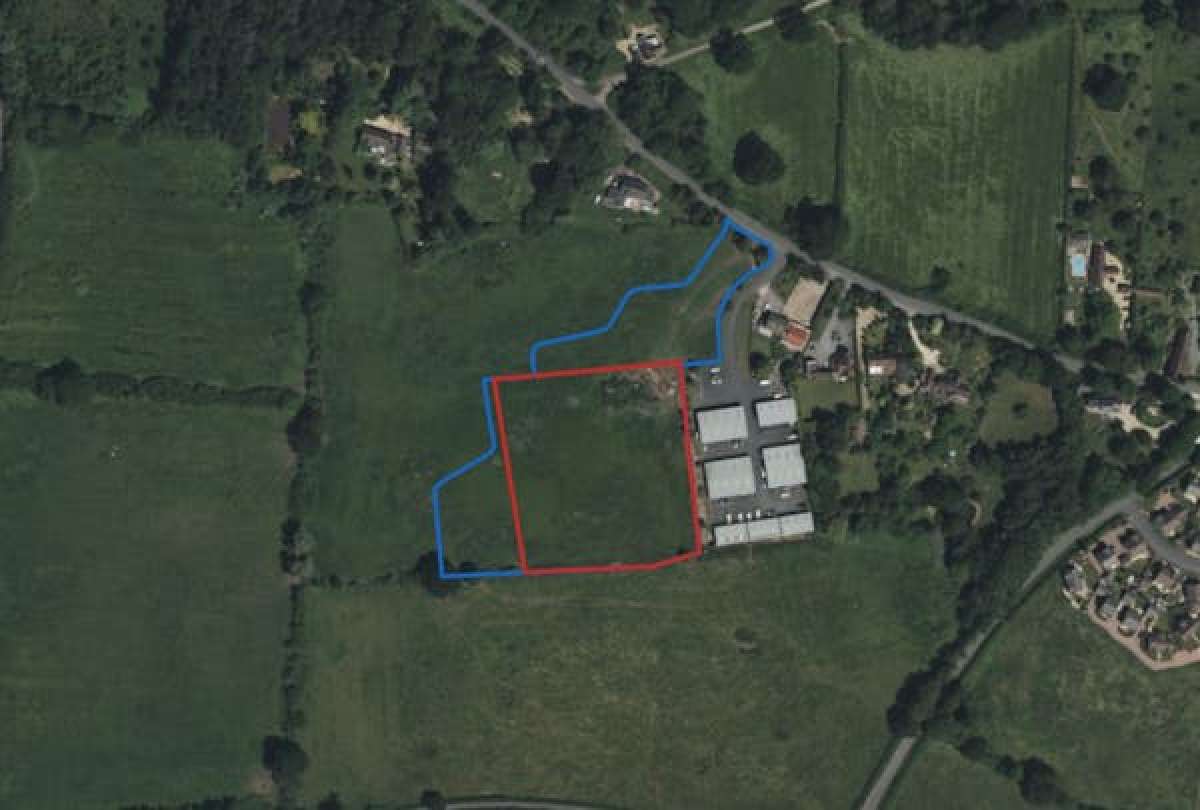 Land in Twyning