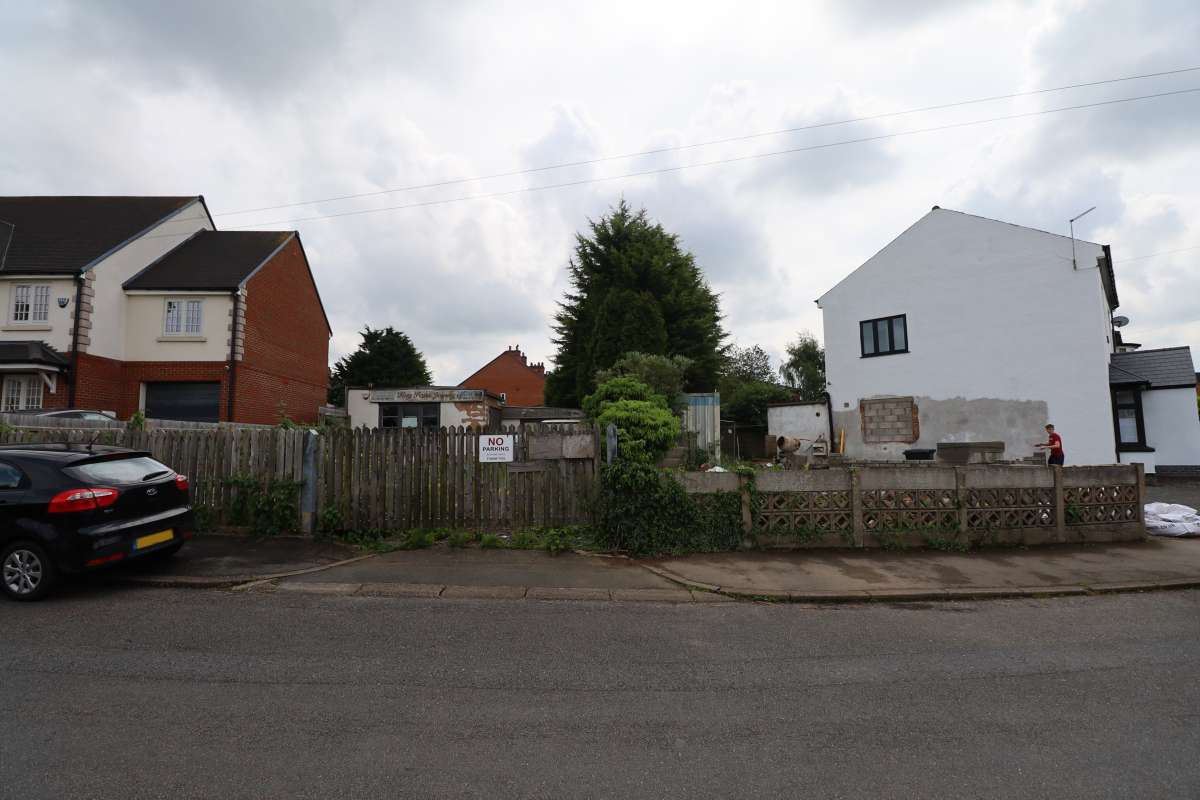 Land in Hinckley