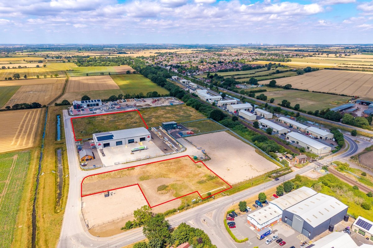 Land in Lincoln