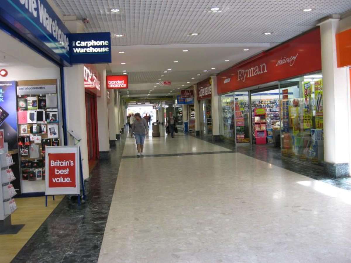 Retail/Shop in Skelmersdale - photo 2