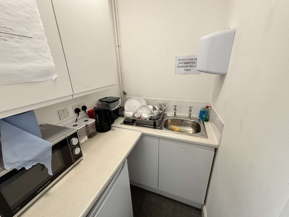 Office in Leicester - photo 4