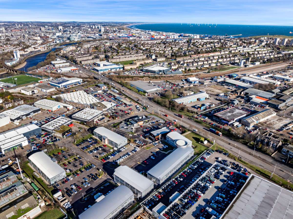 Office in West Tullos Industrial Estate - photo 2