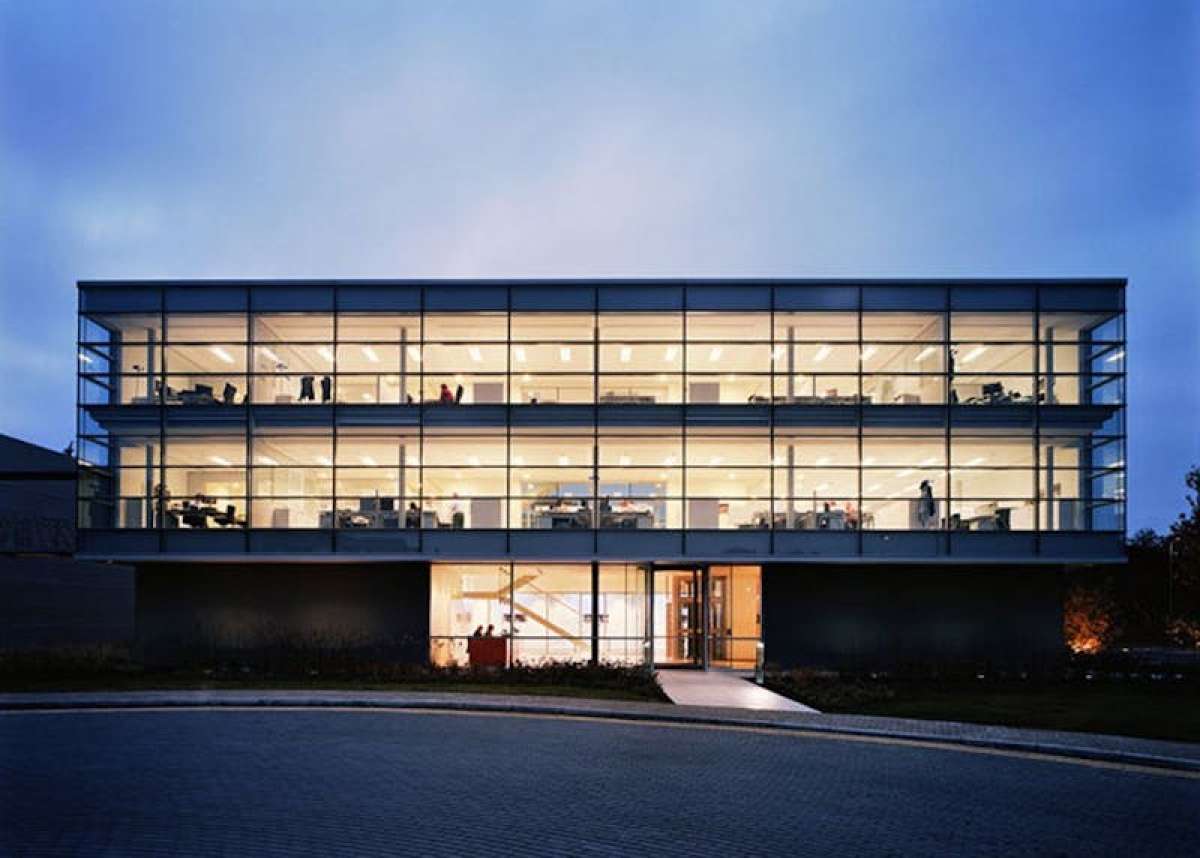 Office in Guildford - photo 3