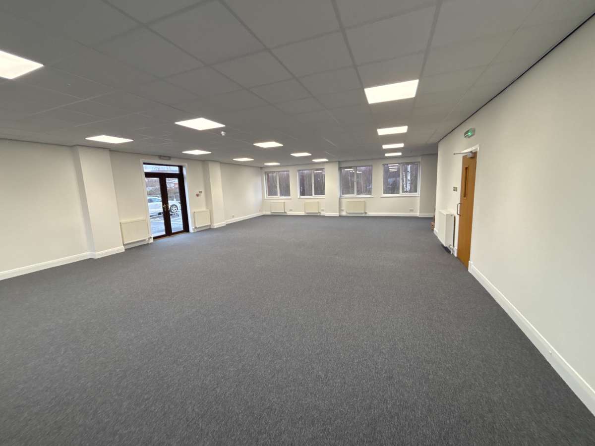 Office in Perth - photo 3