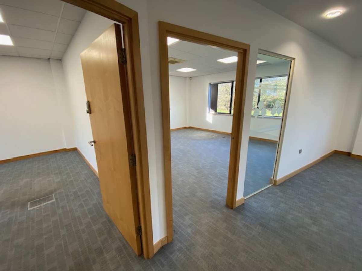 Office in St Neots - photo 3