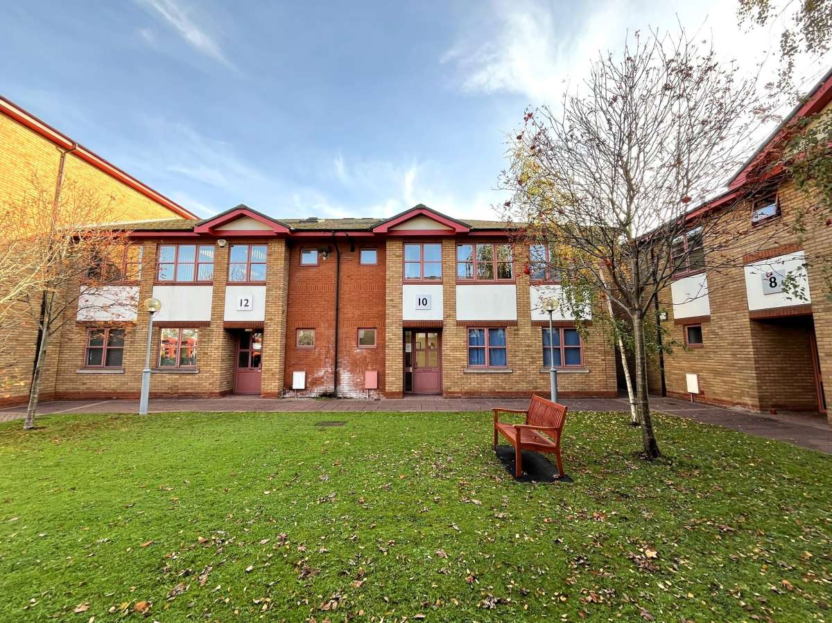 Office in Witham - photo 4