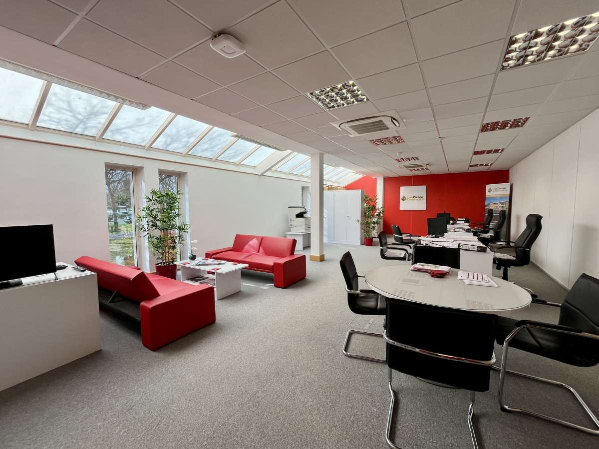 Office in Fareham - photo 3