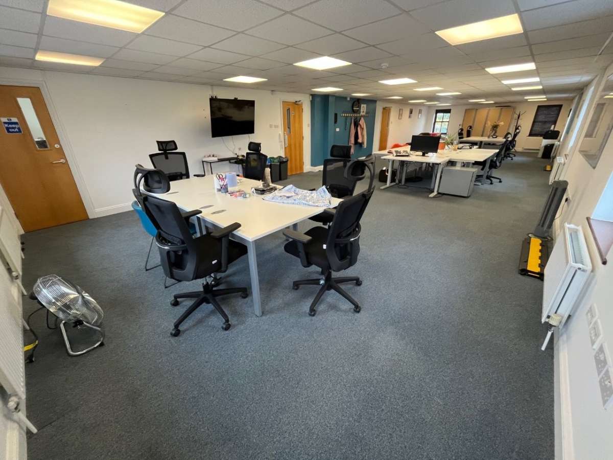 Office in Copford - photo 4