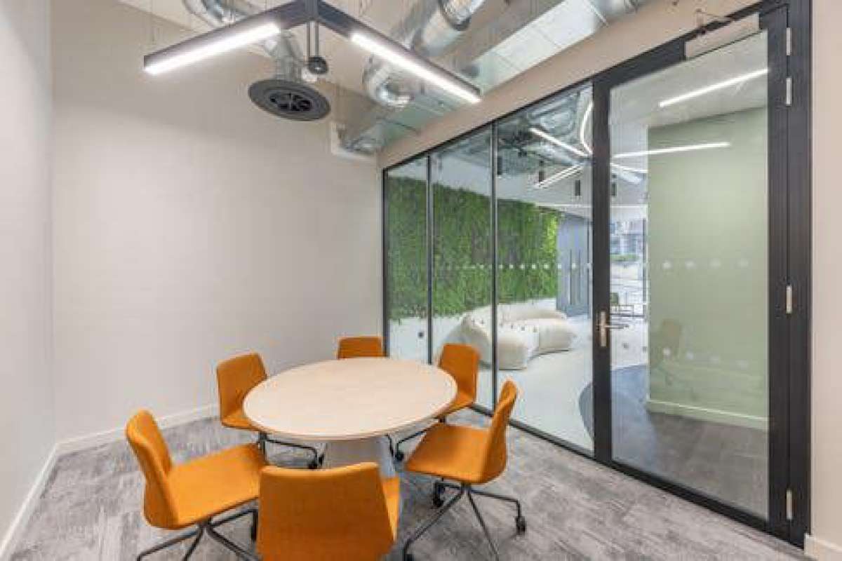 Office in Quayside - photo 4