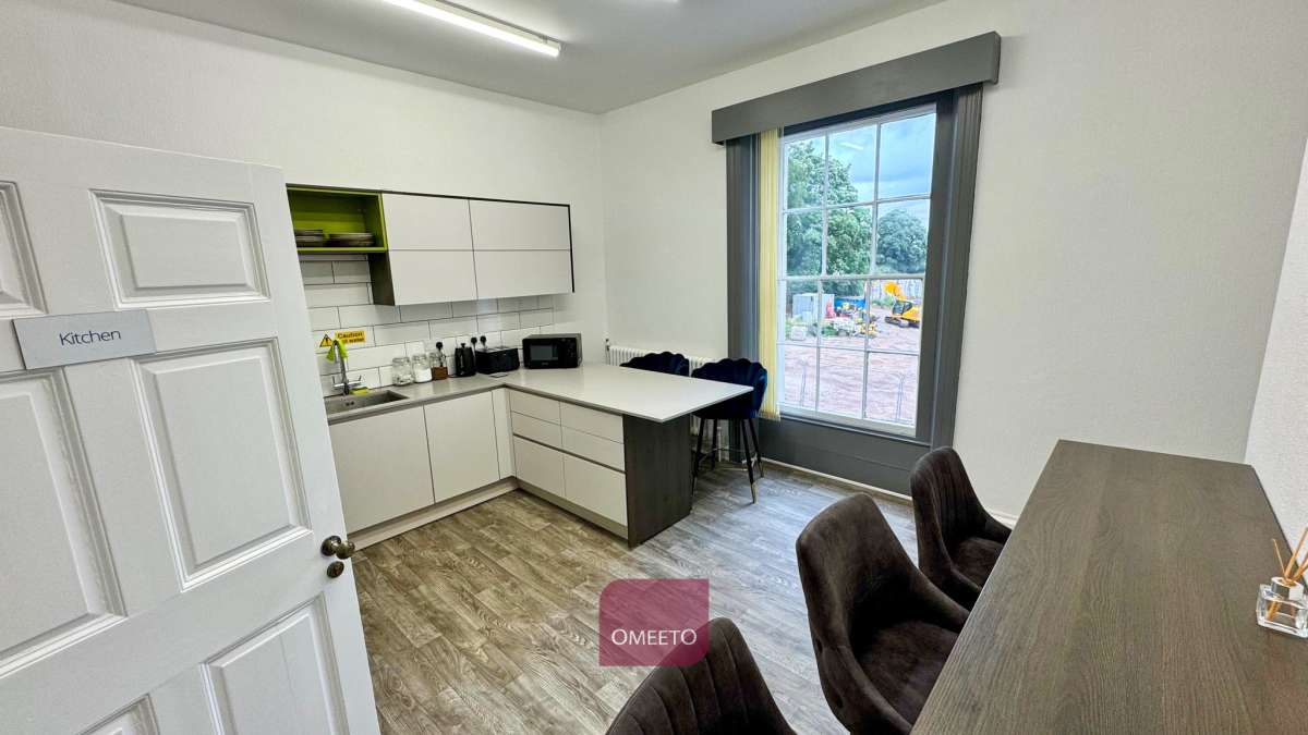 Office in Nottingham - photo 2