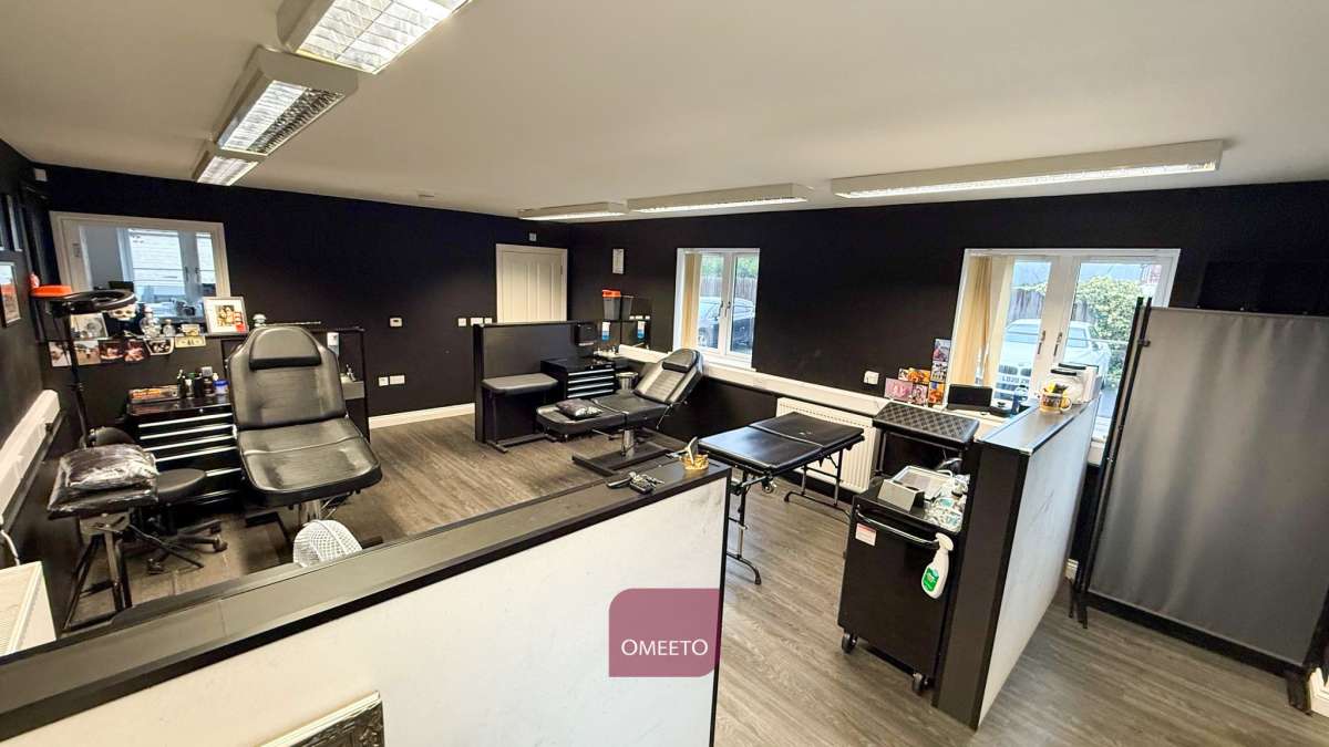 Retail/Shop in Nottingham - photo 3