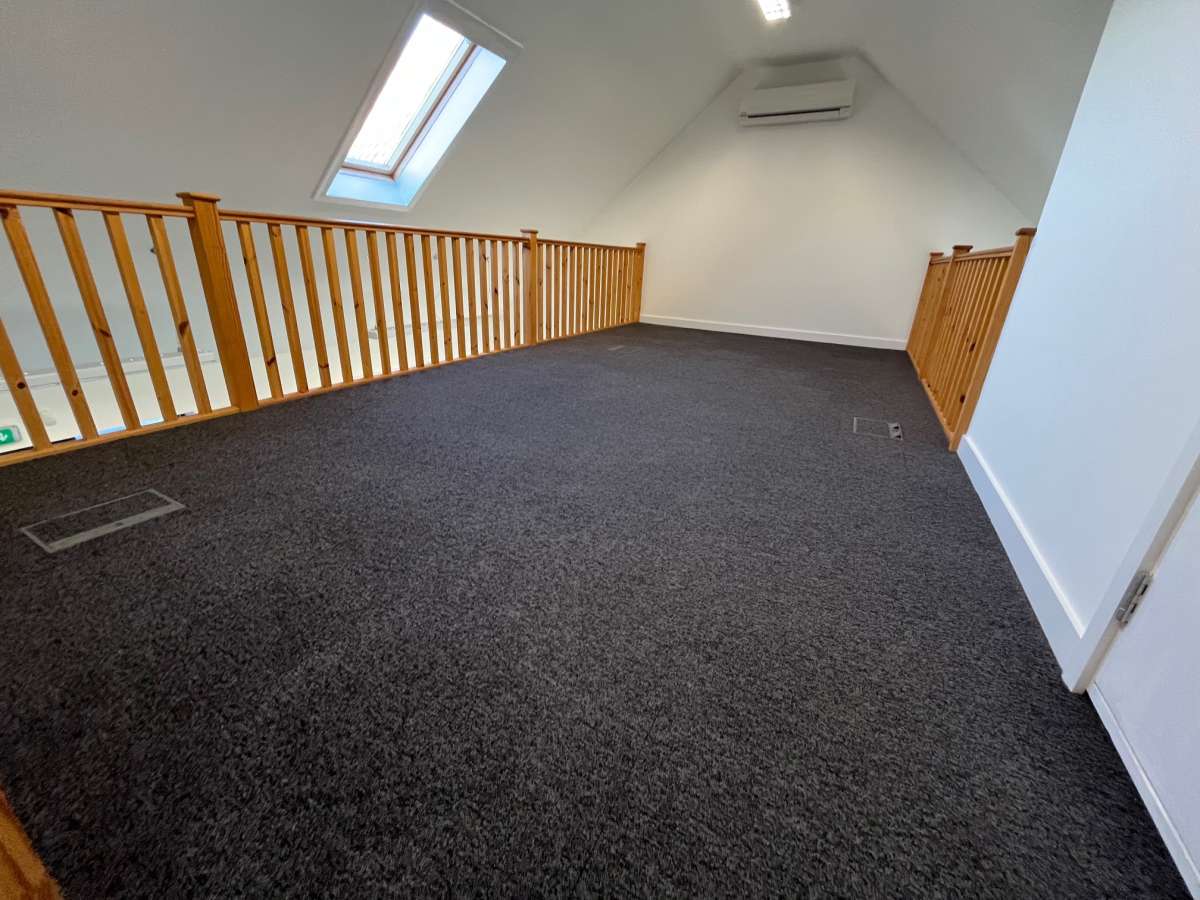 Office in Colchester - photo 3