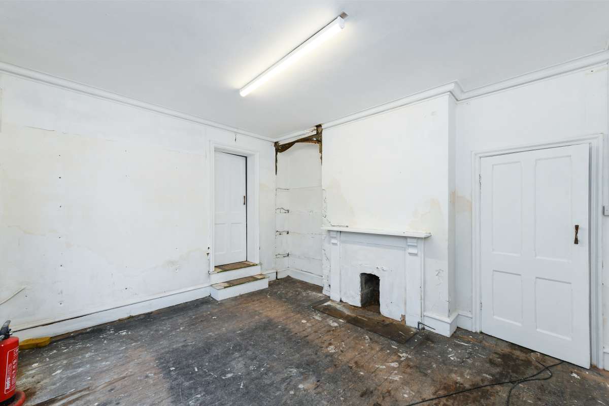 Office in Nottingham - photo 3