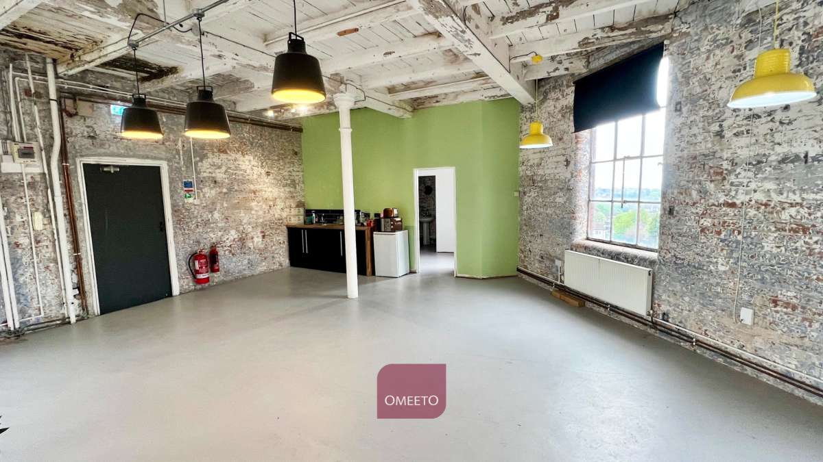 Office in Nottingham - photo 2