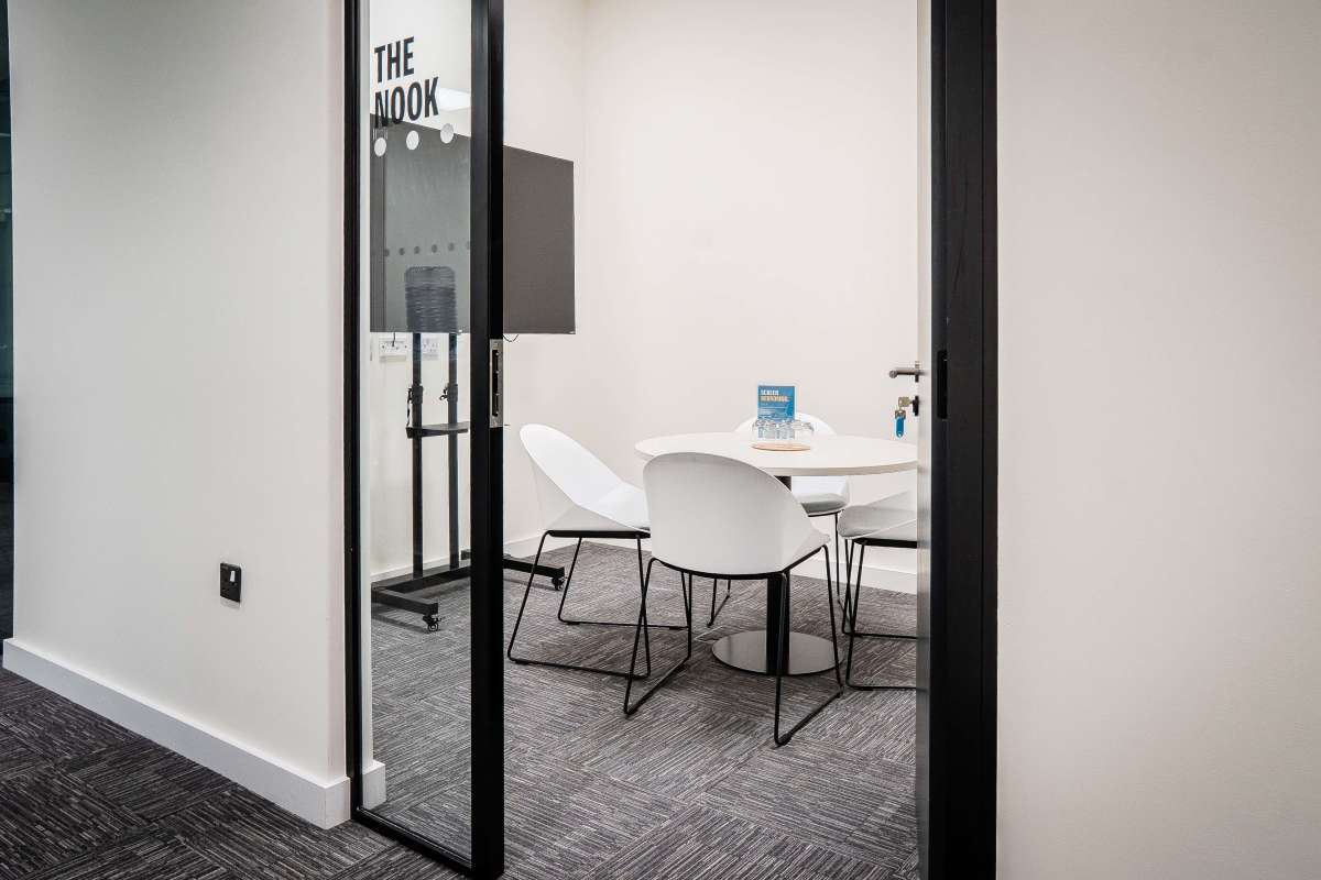 Office in Leeds - photo 3