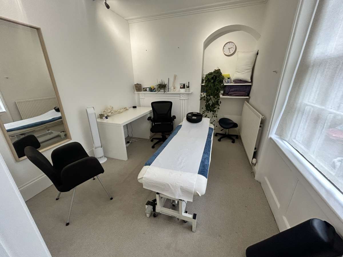 Office in Cheltenham - photo 2