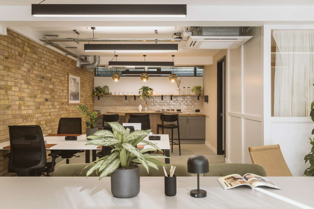 Office in London - photo 4