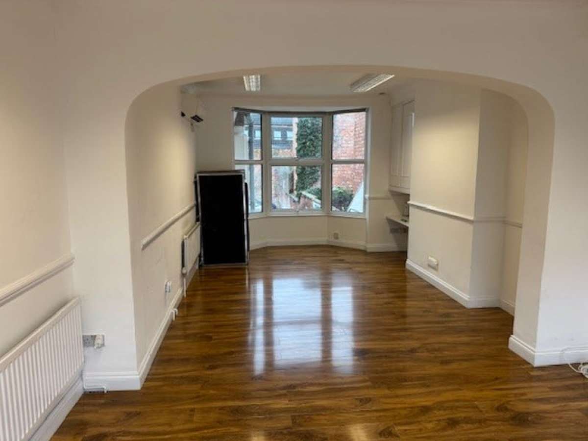 Office in Northampton - photo 3