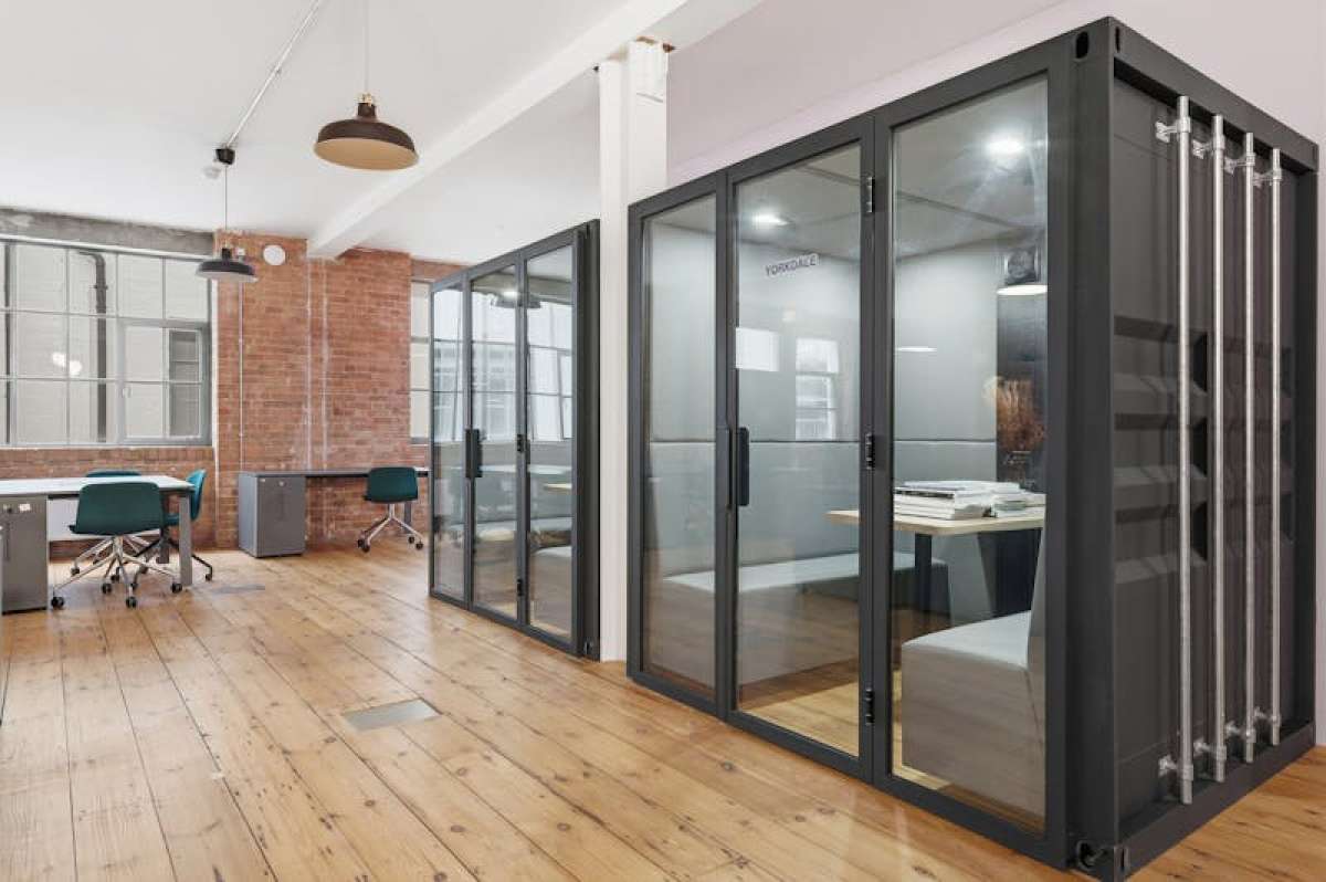 Office in London - photo 4