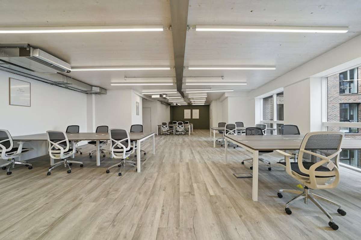 Office in London - photo 3