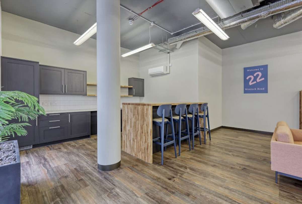 Office in London - photo 2