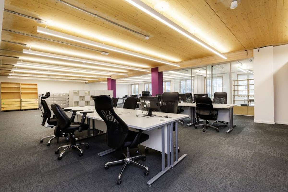 Office in London - photo 4