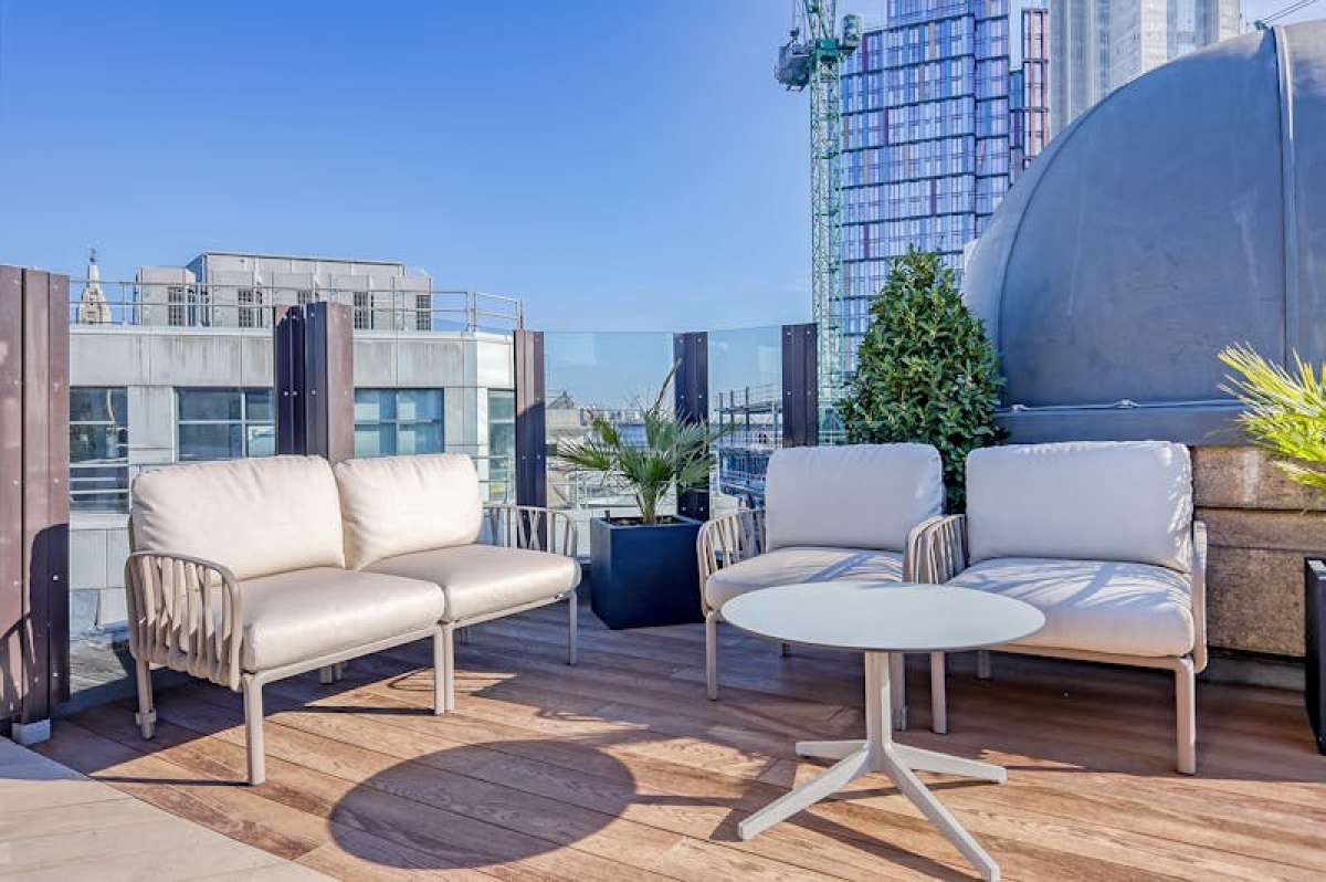 Office in London - photo 3