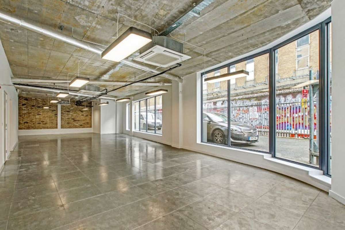 Office in London - photo 3