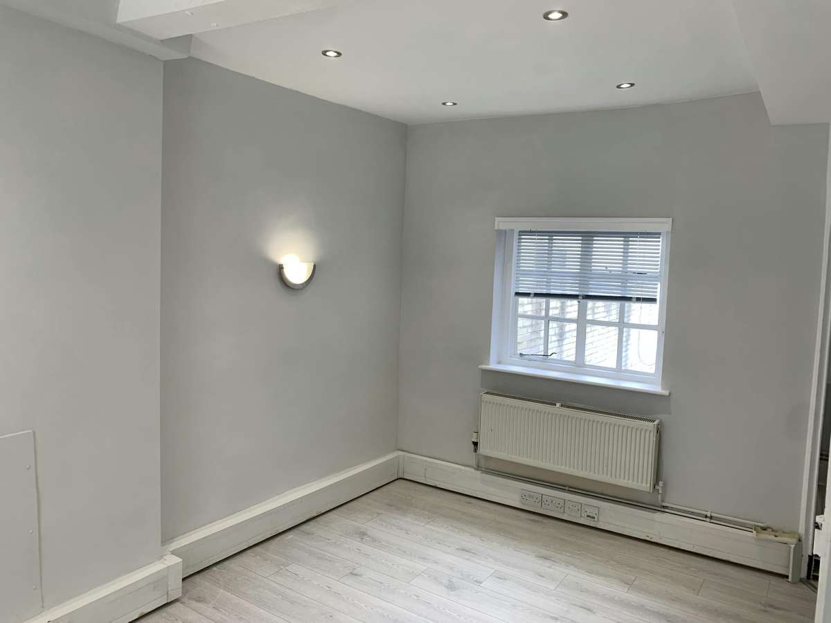 Office in Petersfield - photo 4