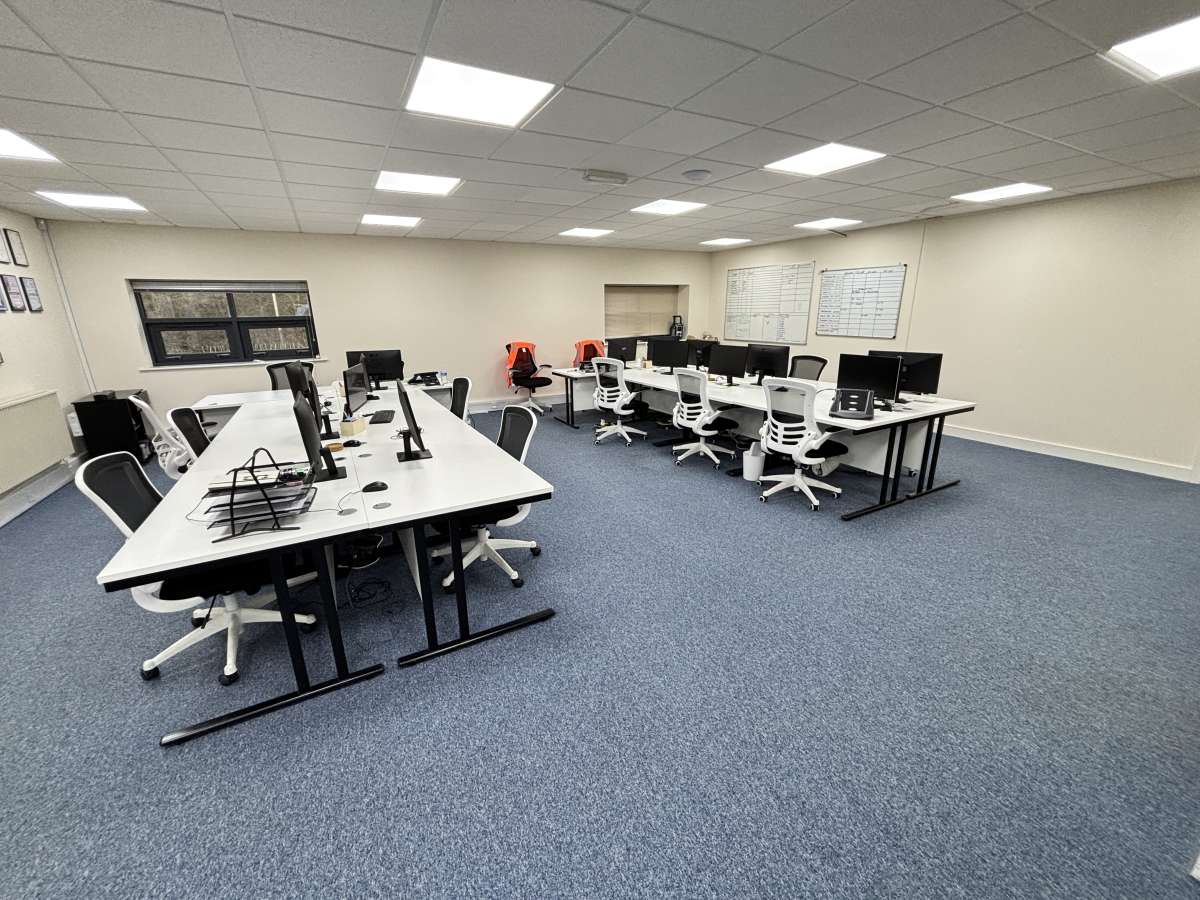 Office in Leicester - photo 2