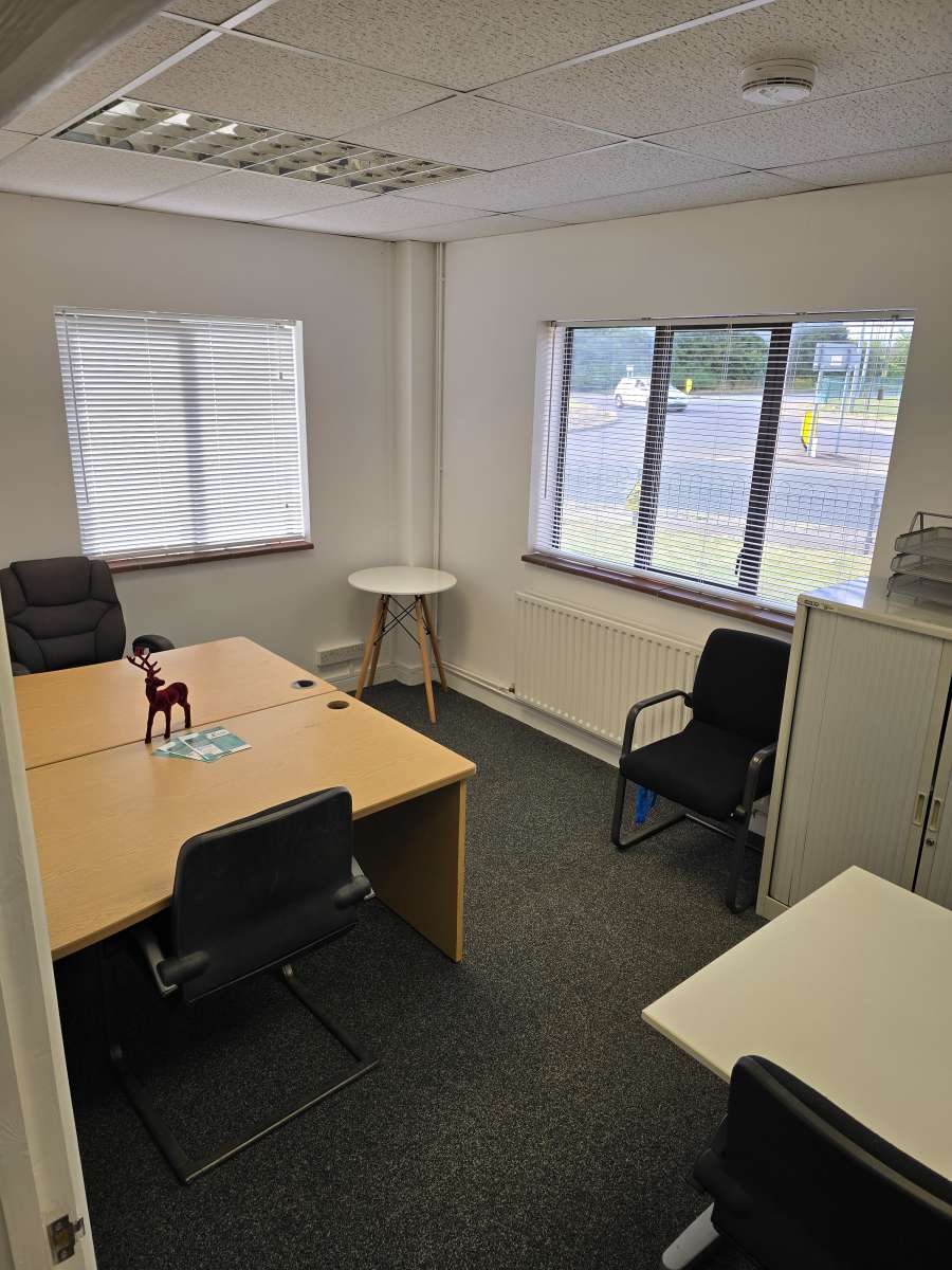 Office in Clacton On Sea - photo 4