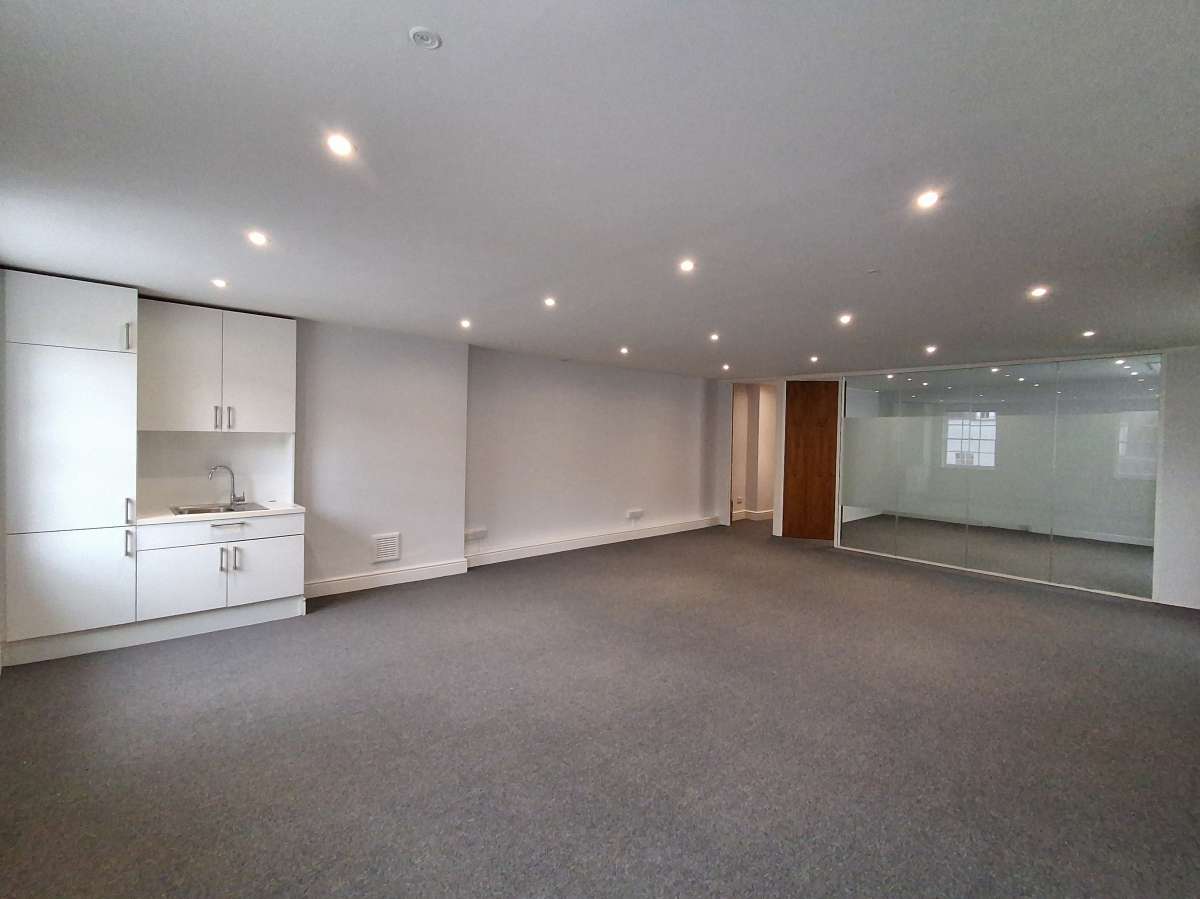 Office in London - photo 2