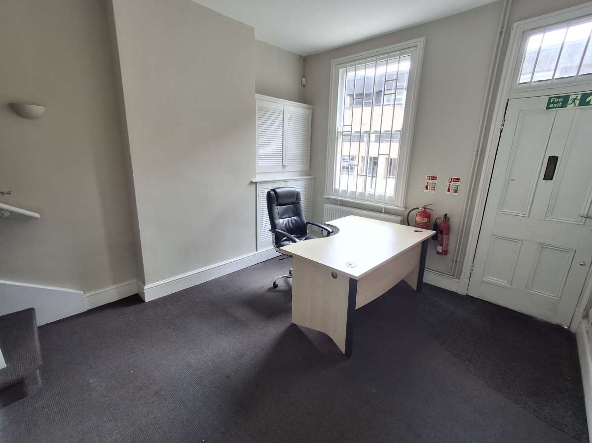 Office in Leicester - photo 2
