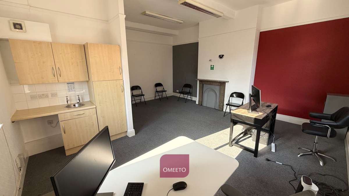 Office in Derby - photo 3