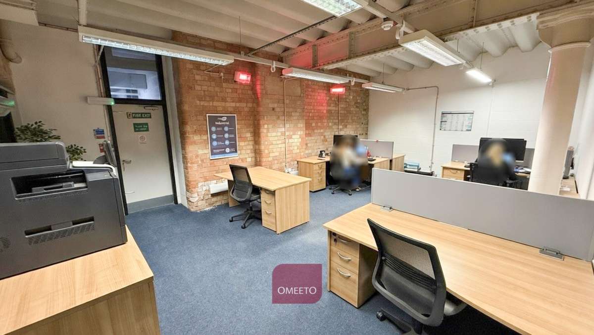 Office in Derby - photo 4