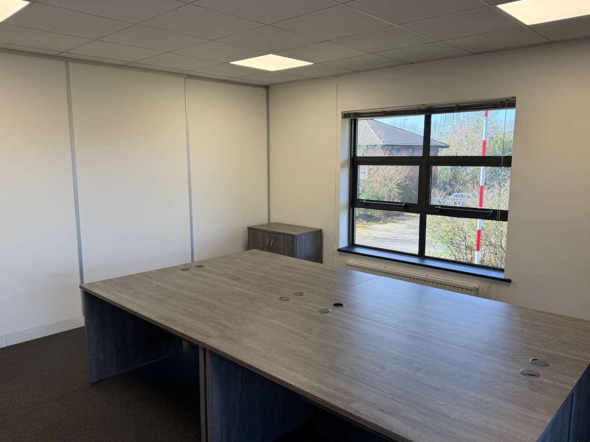 Office in Leicester - photo 4