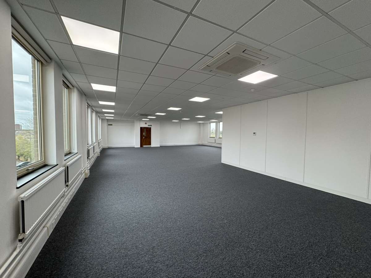 Office in Peterborough - photo 3