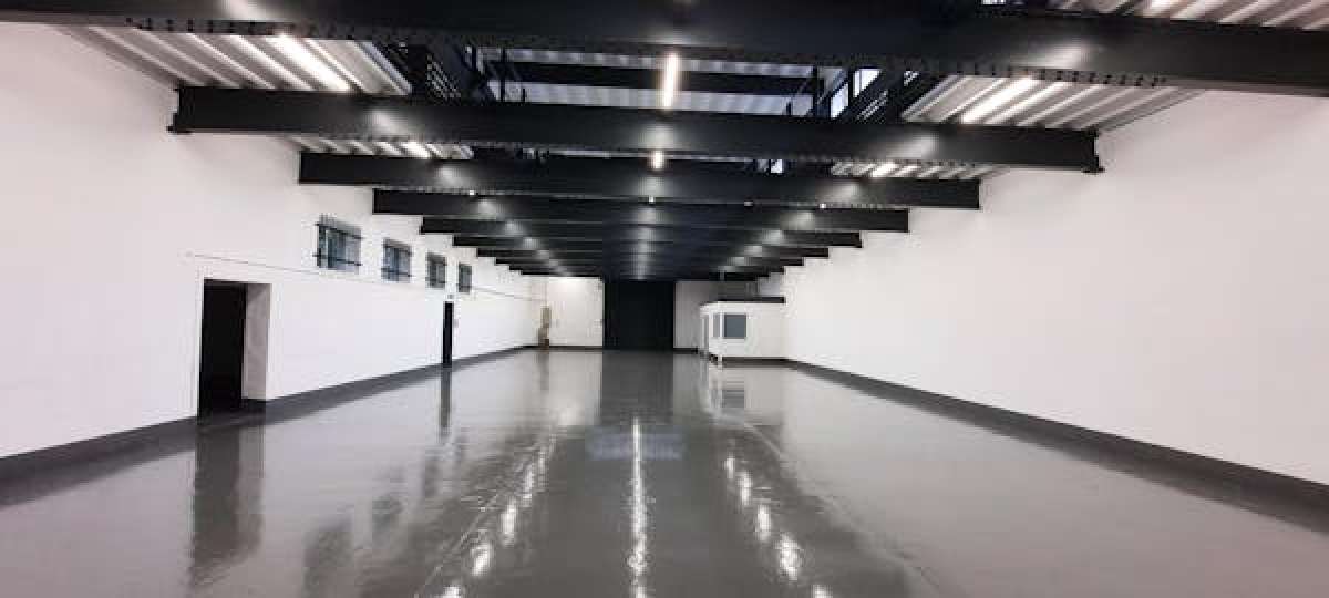 Office in Kidderminster - photo 3