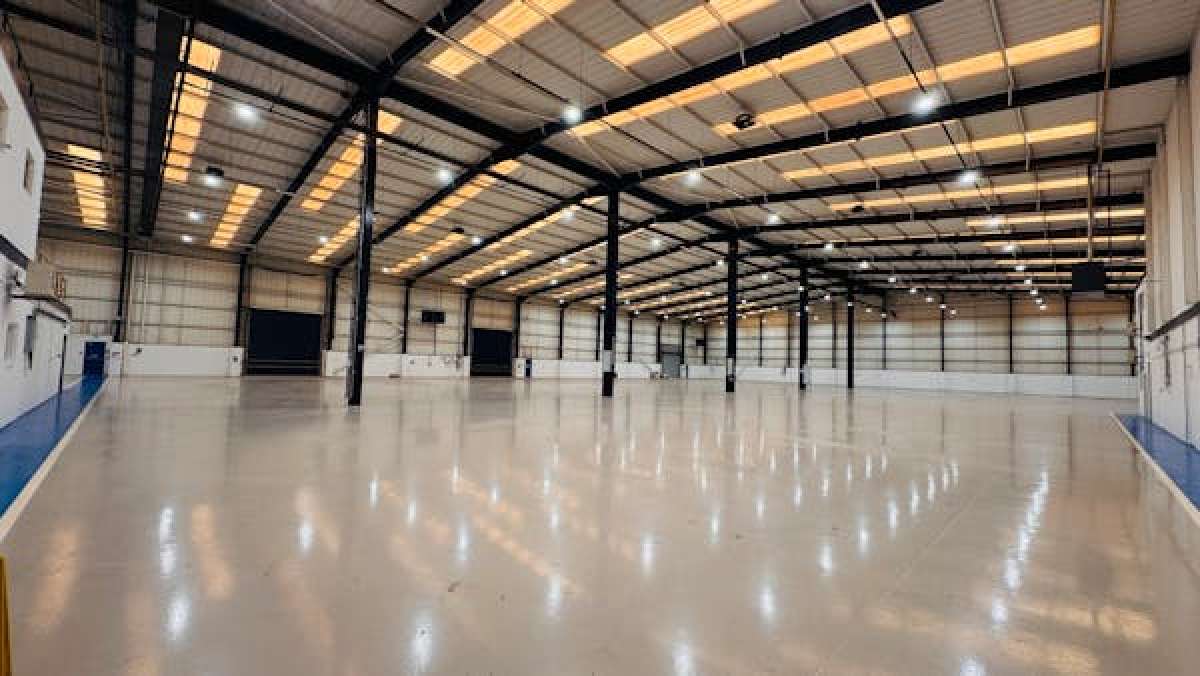 Office in Kidderminster - photo 4