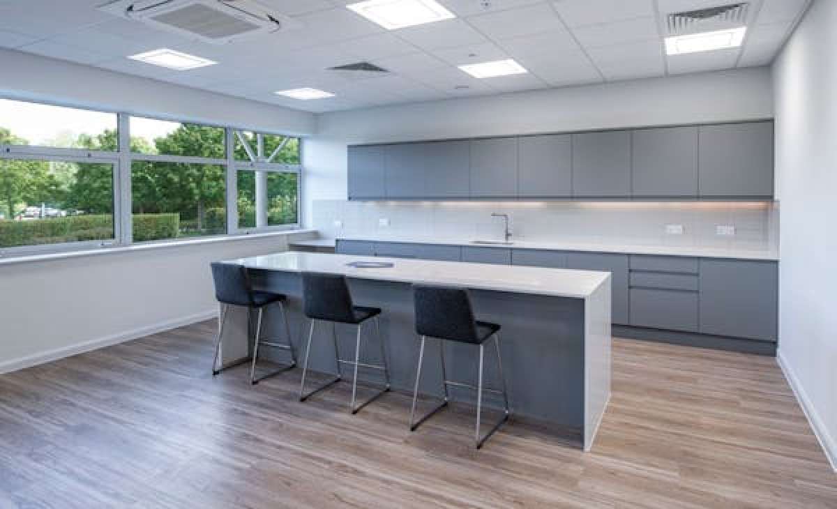 Office in Northampton - photo 4