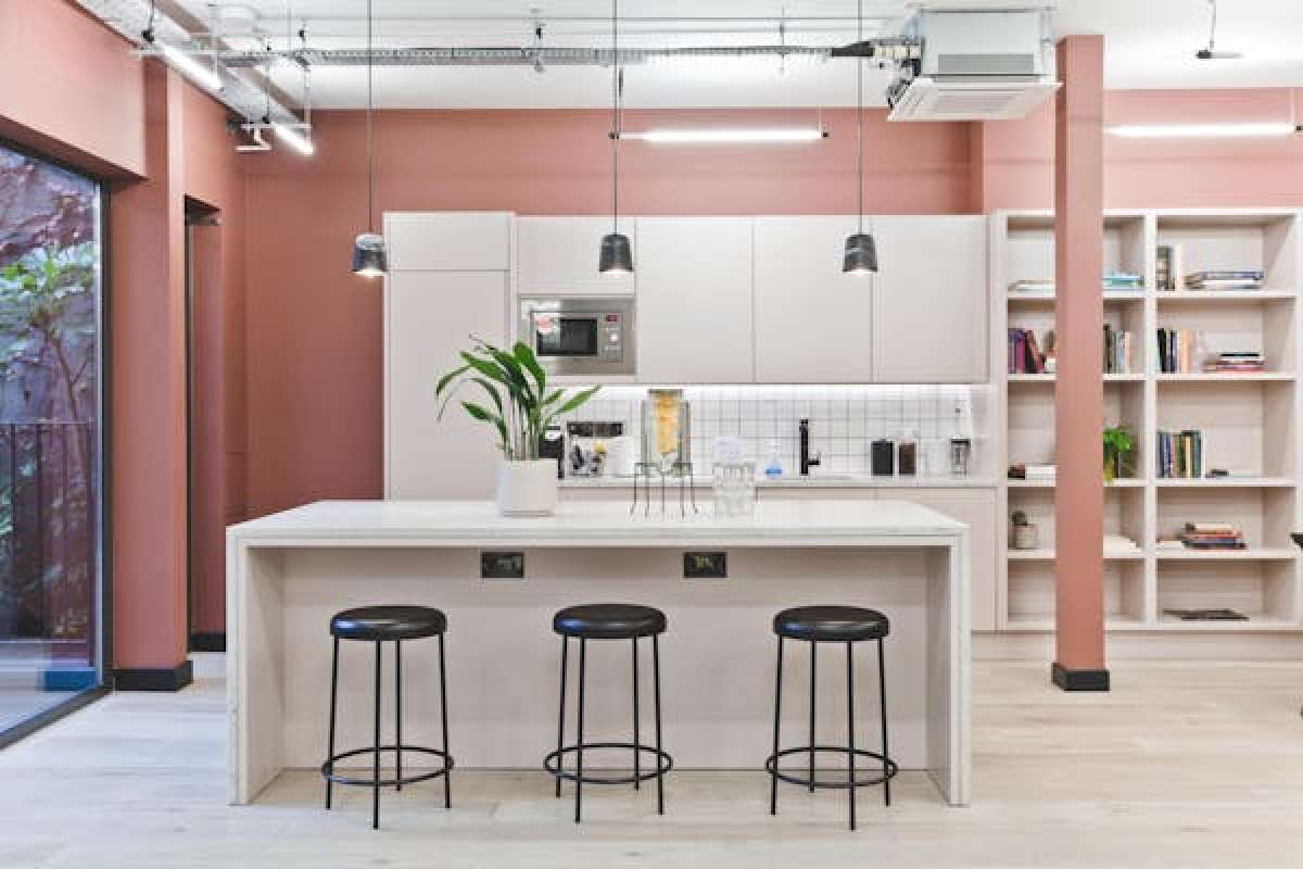 Office in London - photo 3