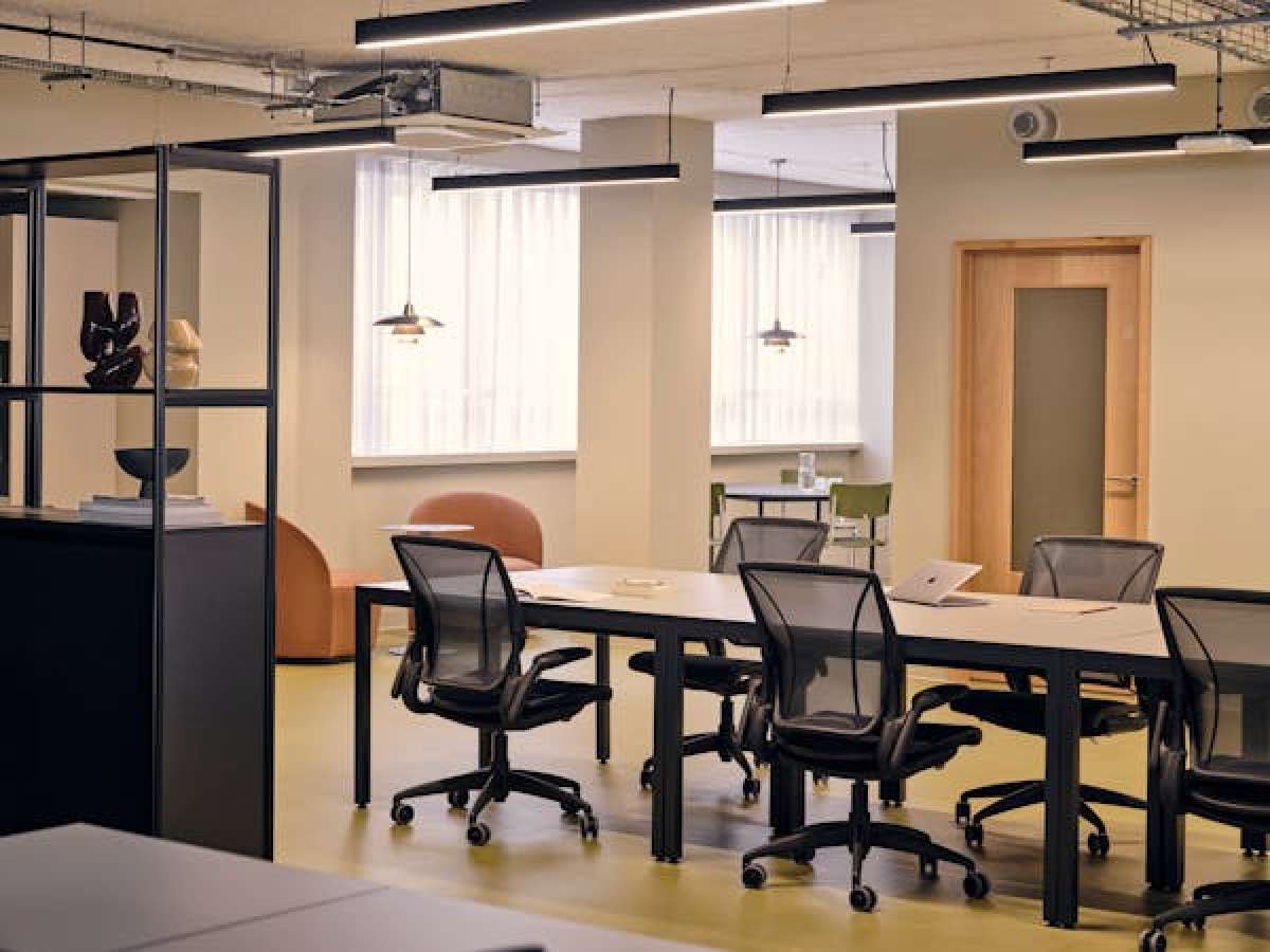 Office in London - photo 2