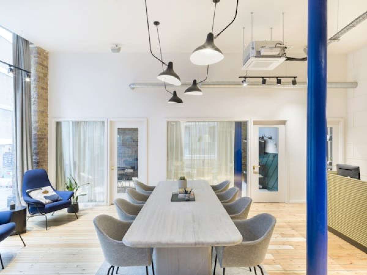 Office in London - photo 4